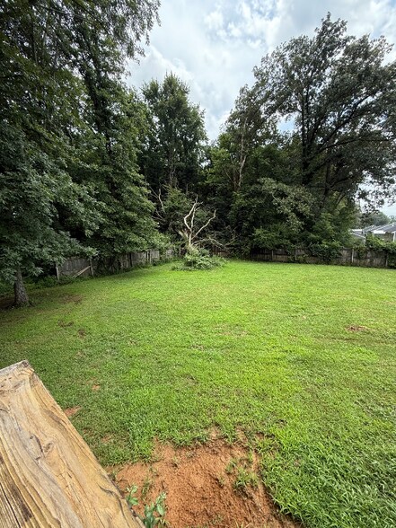 Building Photo - 746 Palmetto Loop
