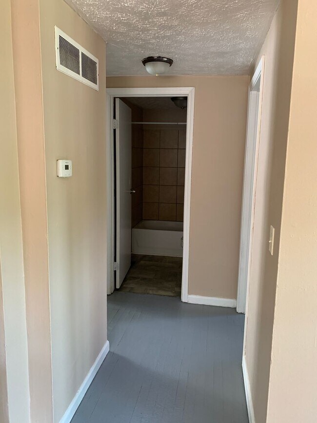 Building Photo - 3611 Rollins St