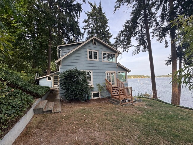 Building Photo - 23214 Vashon Hwy SW