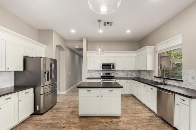 Building Photo - 4326 E Cloudburst Ct