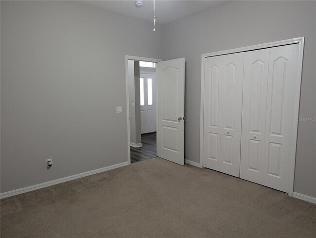 Building Photo - 9818 White Barn Way
