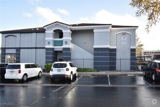 Building Photo - 6955 N Durango Dr
