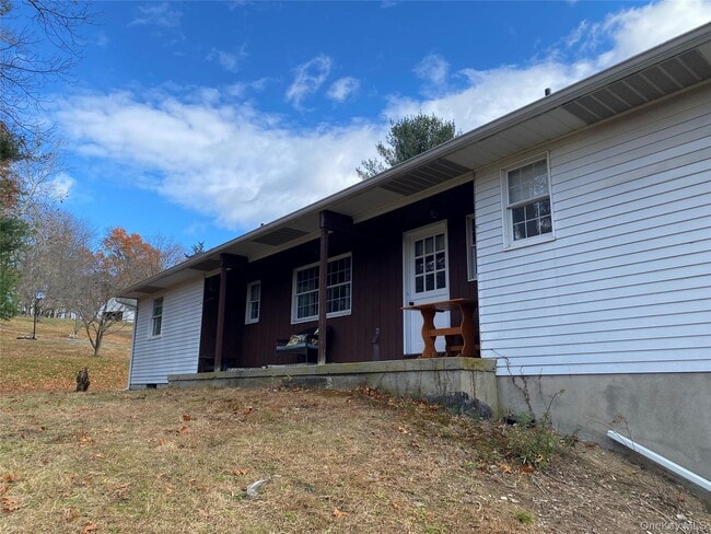 Building Photo - 1378 NY-94