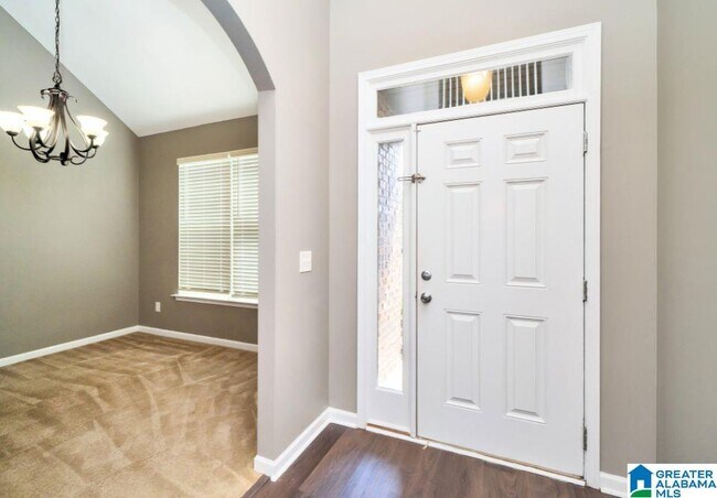 Building Photo - 315 Polo Ct