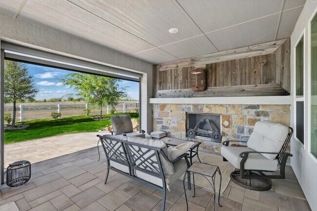 Building Photo - 12424 Blue Granite Dr