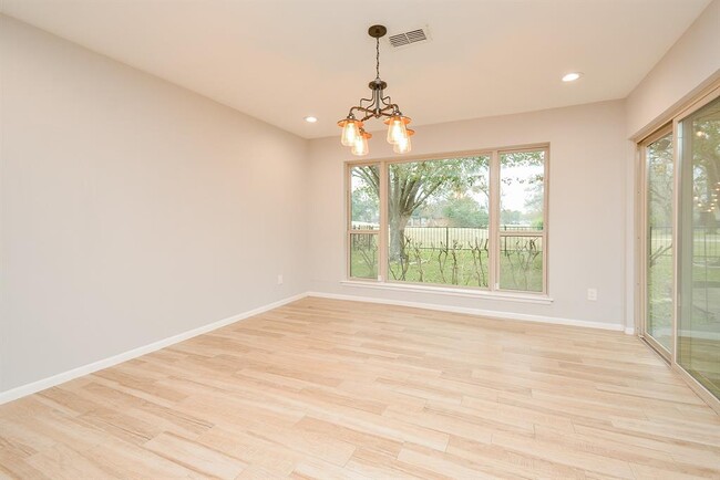 Building Photo - 2103 Winged Foot Dr