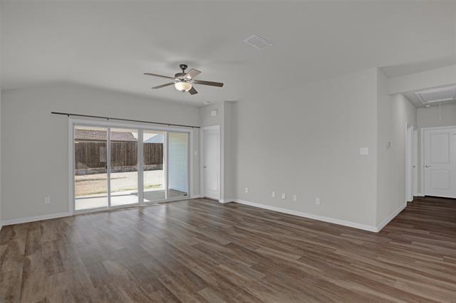 Building Photo - 628 Fawn Valley Dr