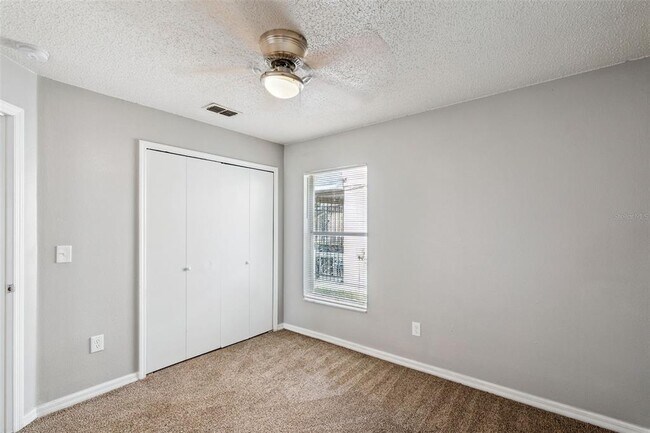 Building Photo - 5235 Florida Holly Dr