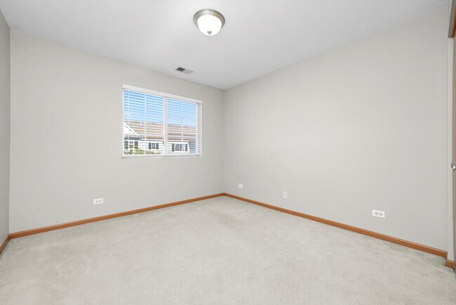 Building Photo - 533 Cannon Ball Dr
