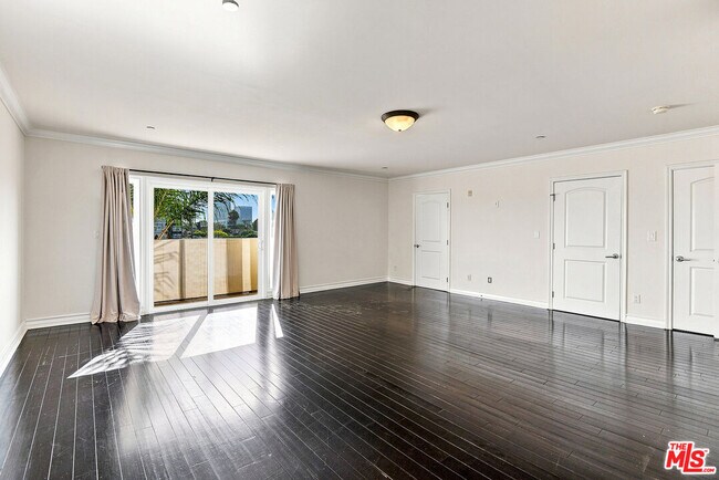 Building Photo - 1828 Glendon Ave