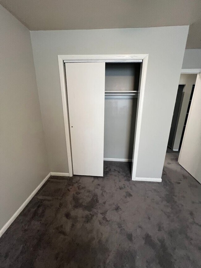 Building Photo - For Rent – 3 Bedroom, 1.5 Bath Home