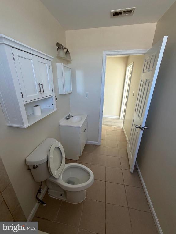 Building Photo - 6118 Washington Ave