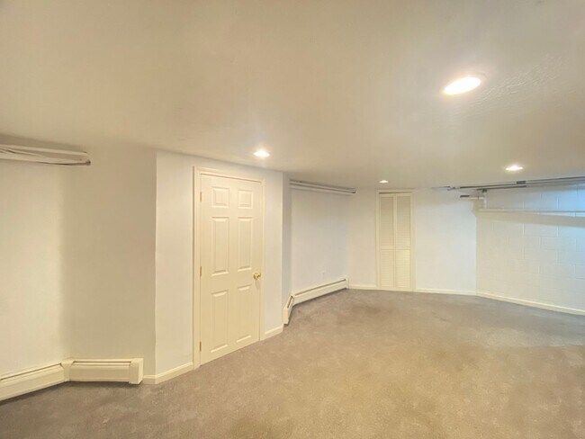 Building Photo - 94 Millville St