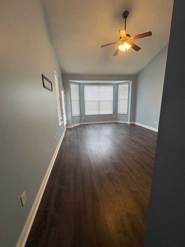 Building Photo - Gorgeous 3 bdr/3.5 bath Home in Centerville/Springboro Area