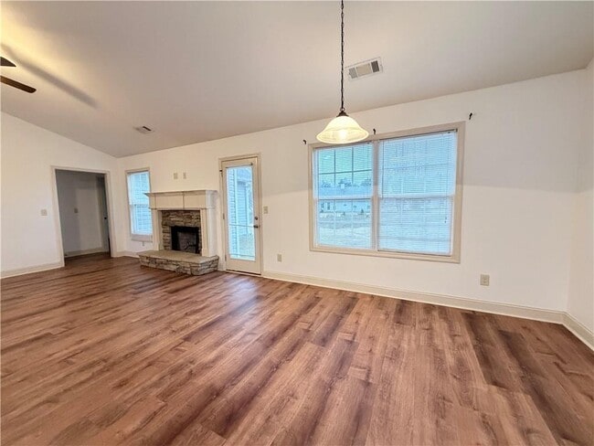 Building Photo - 292 Jameston Dr