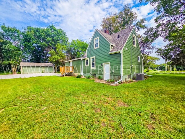 Building Photo - 32357 Homestead Cir