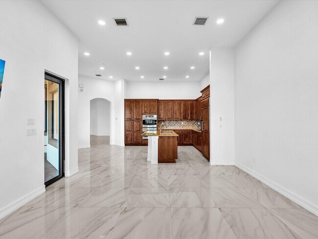 Building Photo - 3530 NW 87th Ave