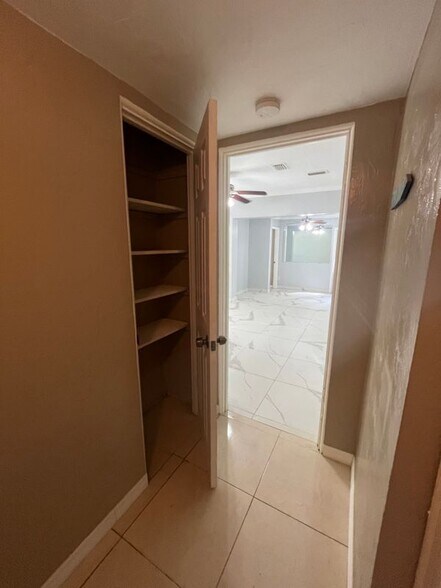 Building Photo - 6514 34th Ave N