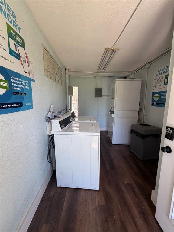 Building Photo - 3304 Red River St