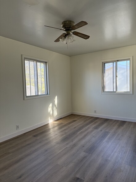 upper floor bedroom 1 - 2214 Winchester Dr