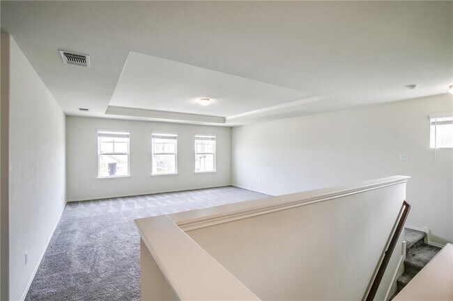 Building Photo - 253 Beechnut Dr