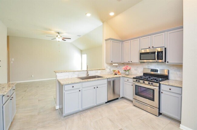 Building Photo - 23019 Tindarey Falls Ln