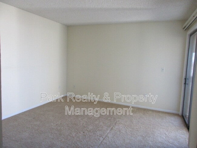 Building Photo - 13950 E Oxford Pl