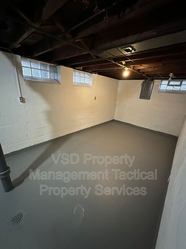 Building Photo - 12322 Garland Ave