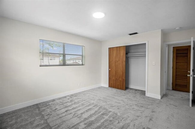 Building Photo - 493 NW 43rd St