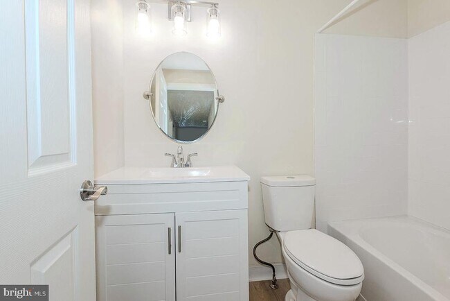 Building Photo - 1116 Soho Ct