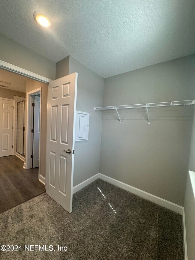 Building Photo - 29 Cedar Elm Wy