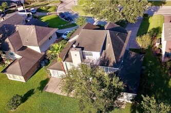 Building Photo - 538 Longview Dr
