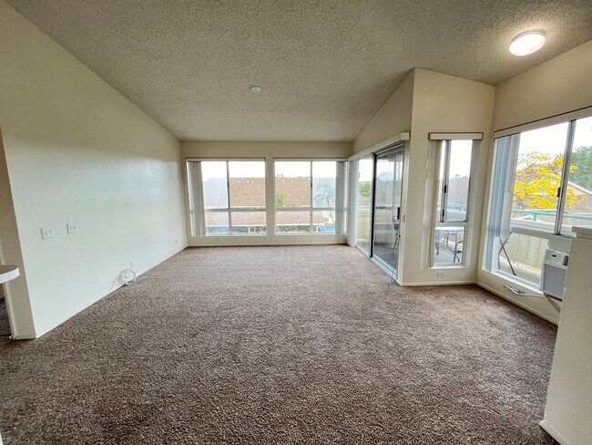 Building Photo - 91-999 Laaulu St. #31D