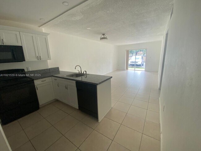 Building Photo - 13920 Lake Placid Ct