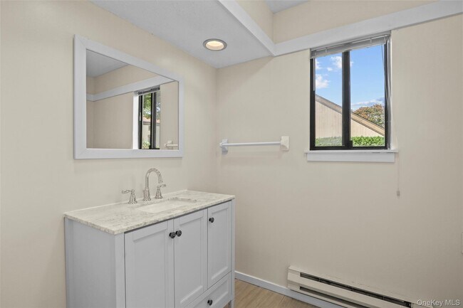 Building Photo - 205 Heritage Hills