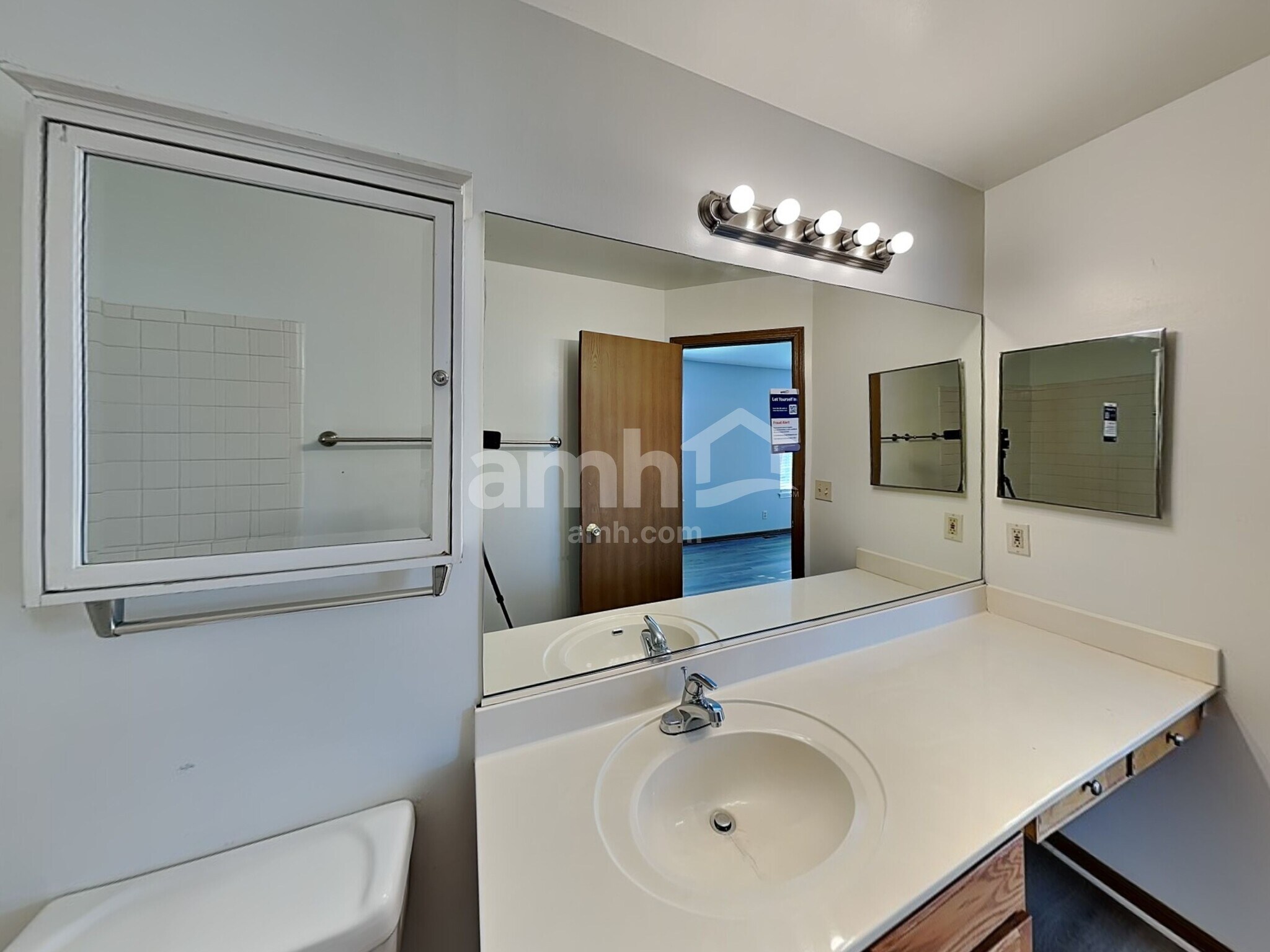 Building Photo - 22206 W Ocala Ct