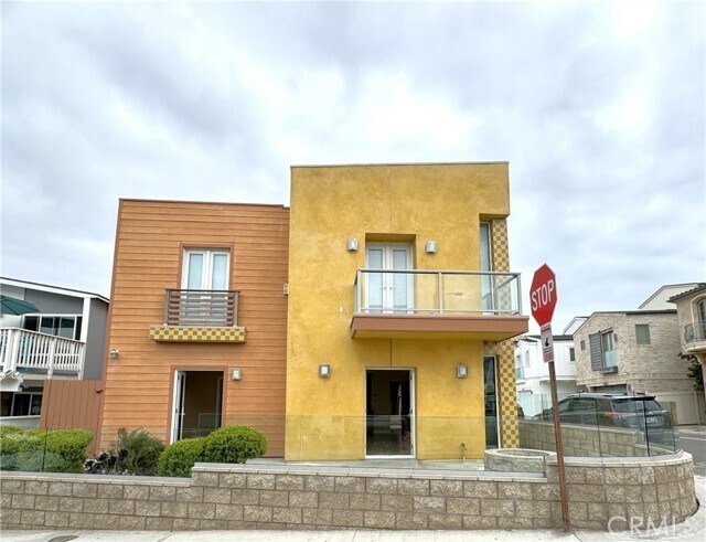 Building Photo - 4510 Seashore Dr