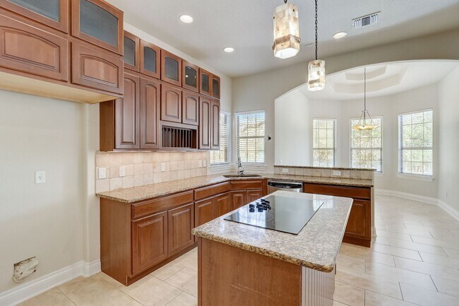Building Photo - July Move-In Special - Spring Branch Oasis...