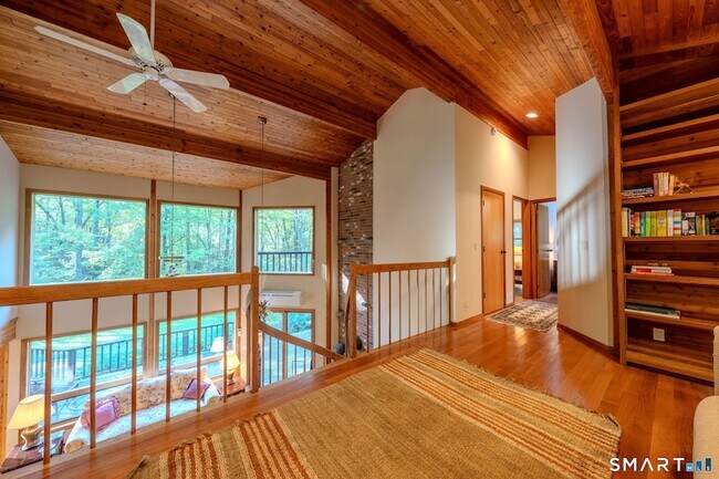 Building Photo - 278 Woodchuck Ln