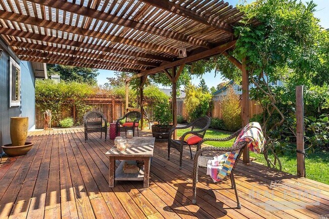 Building Photo - 1659 Calle Ranchero Dr