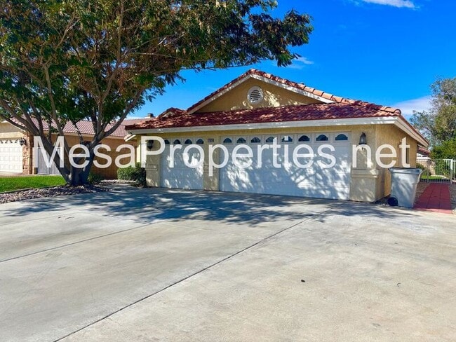 Building Photo - 17928 Sunburst Rd
