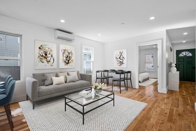 Building Photo - 62 Walden St