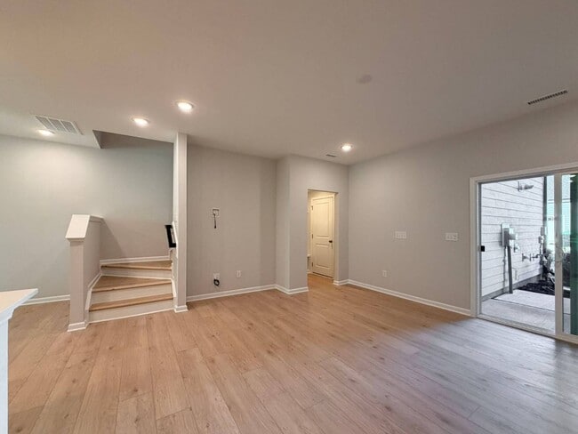 Building Photo - 2459 Englemann Dr