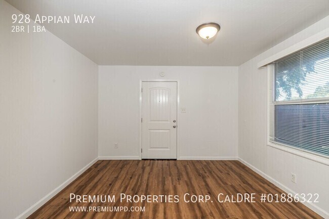 Building Photo - 928 Appian Way