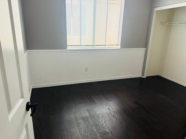 Building Photo - 9177 Lantana Dr