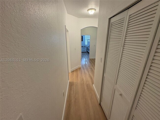 Building Photo - 8108 NW 108th Ct