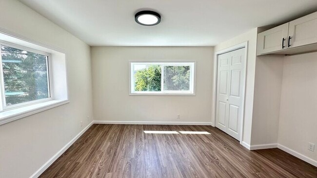 Building Photo - 1413 Ala Iolani St