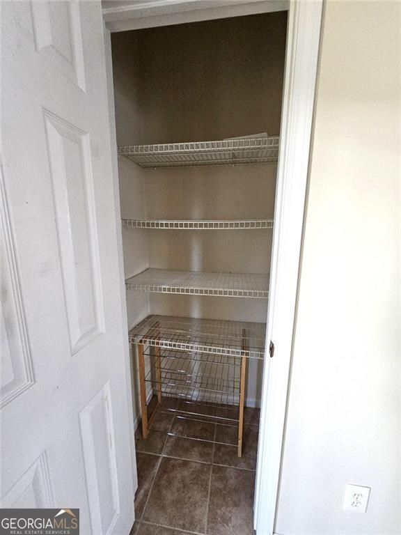 Building Photo - 303 Apache Dr