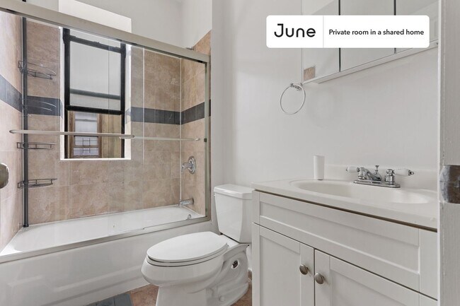 Building Photo - Room in Shared 4 bed/1 bath home in Hamilton Heights
