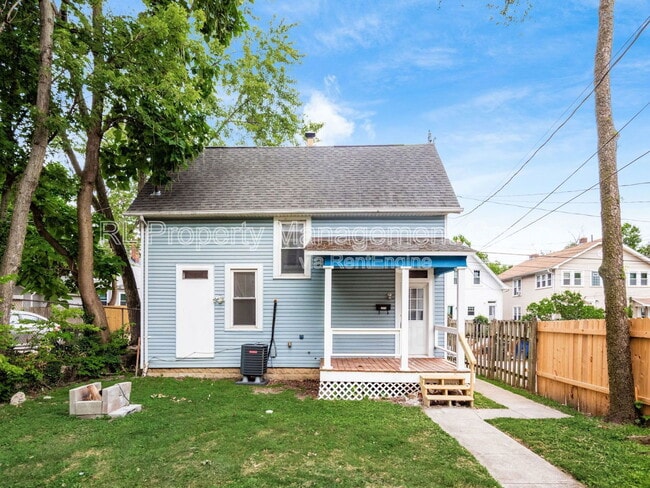 Primary Photo - 2278 Indianola Ave